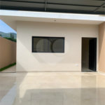 Casa à venda com 3 suítes em Vila Petrópolis, Atibaia, SP