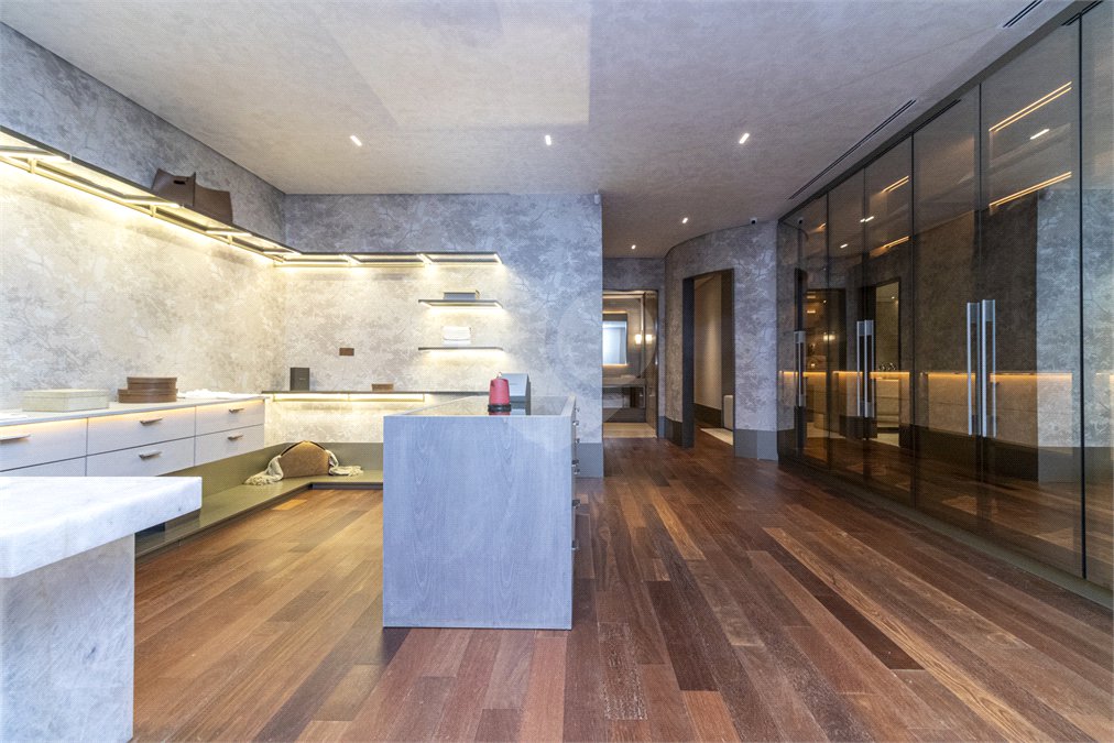 Apartamento à venda com 4 suítes em Jardim Guedala, São Paulo, SP