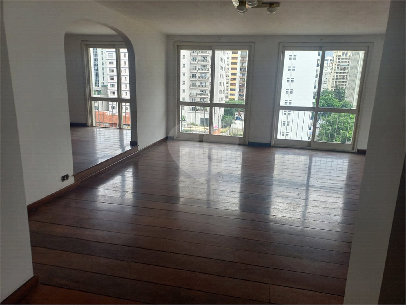 Apartamento à venda com 3 quartos, sendo 1 suíte, em Jardim Paulista, São Paulo, SP