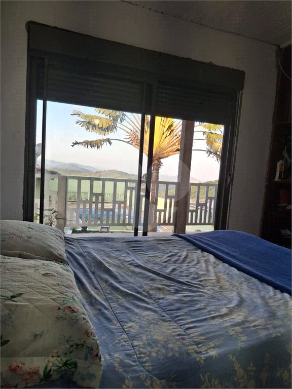 Casa à venda ou para alugar com 3 quartos, sendo 2 suítes, no condomínio Jardim da Montanha I, Mairiporã - SP