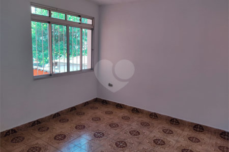 Sobrado à venda com 4 quartos, sendo 1 suíte, em Cidade Jardim Cumbica, Guarulhos, SP