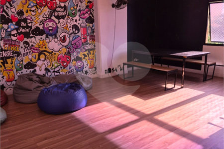 Apartamento à venda com 3 quartos, sendo 1 suíte,  em Cidade São Francisco, São Paulo, SP