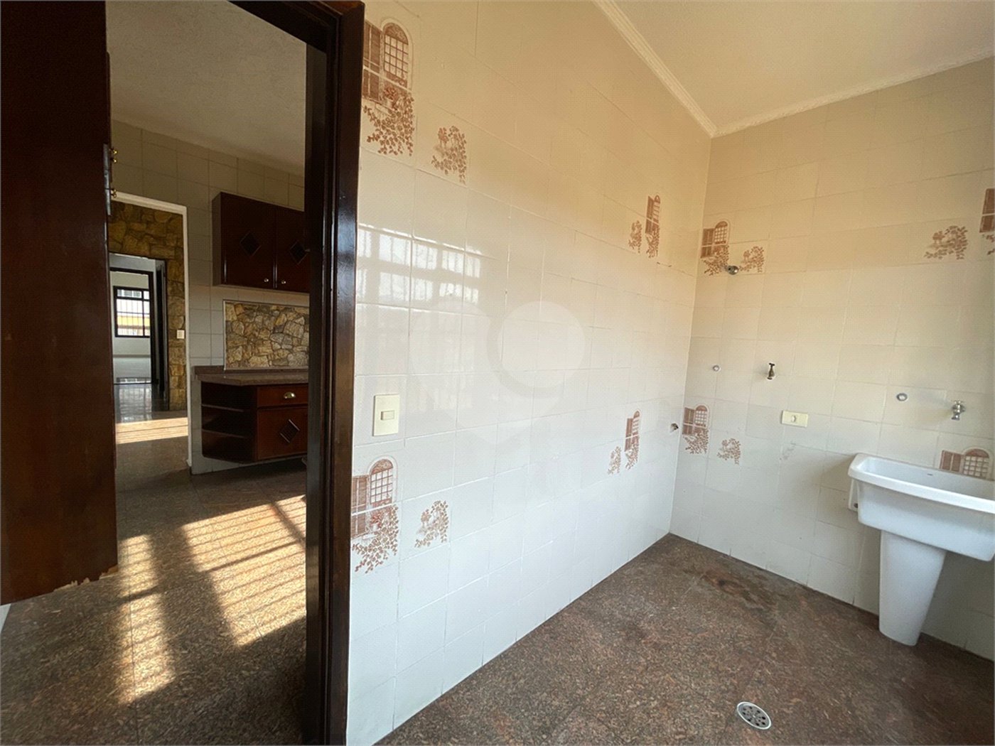 Sobrado à venda com 4 quartos, sendo 1 suíte, em Vila Nova Cachoeirinha, São Paulo, SP