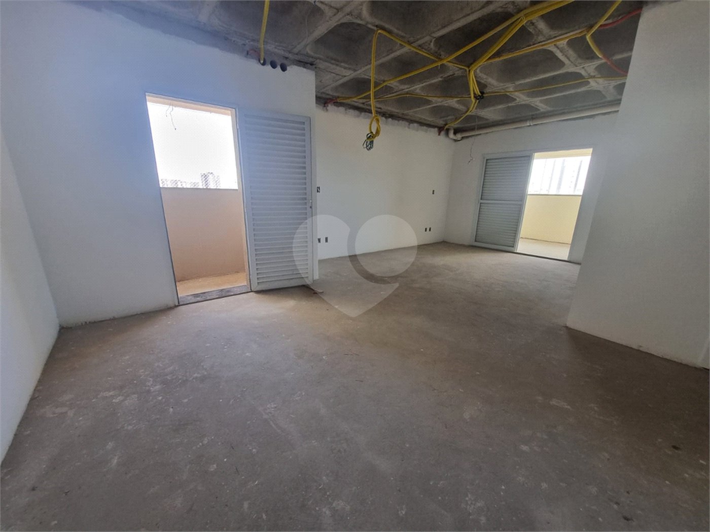 Cobertura à venda com 4 quartos, sendo 3 suítes, em Jardim Judith, Sorocaba, SP