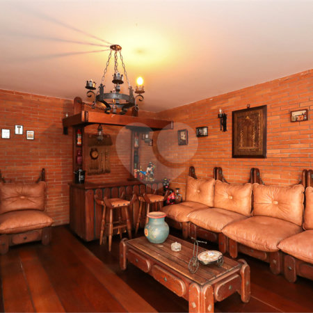 Casa à venda com 4 quartos, sendo 1 suíte, em Brooklin, São Paulo, SP