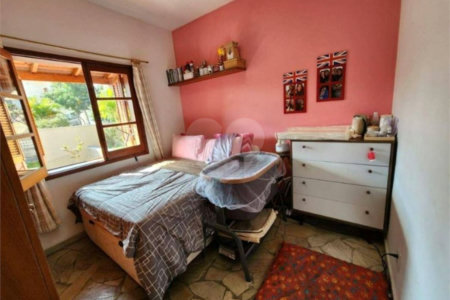 Casa à venda com 3 quartos, sendo 1 suíte, no Centro, Vinhedo, SP
