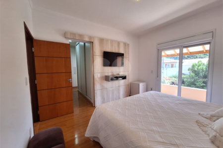 Casa à venda com 3 suítes no condomínio Residencial Villa Di Treviso, Vinhedo - SP