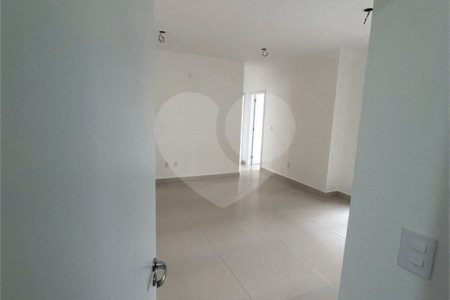 Apartamento à venda com 3 quartos, sendo 1 suíte, em Jardim Santiago, Indaiatuba, SP