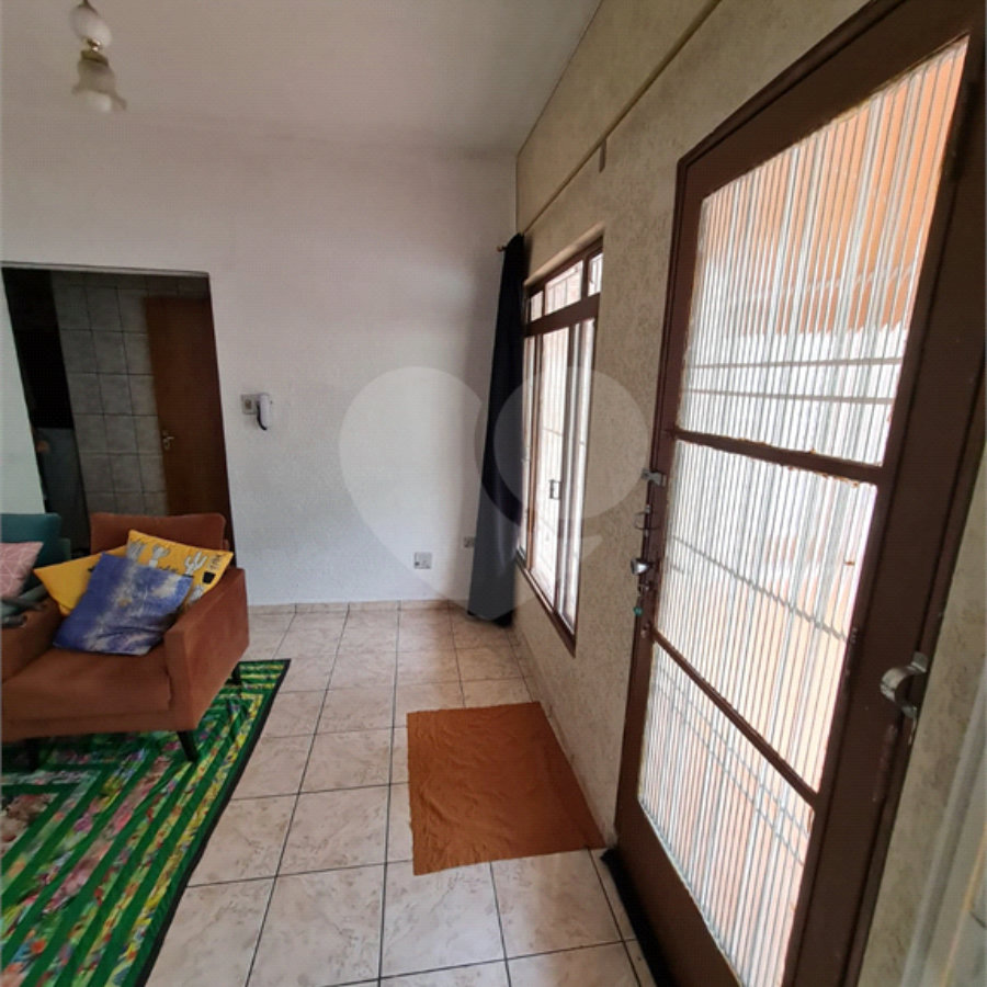 Casa à venda com 6 quartos em Vila dos Remédios, São Paulo, SP