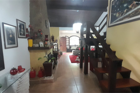 Sobrado à venda com 6 quartos, sendo 4 suítes, em Retiro das Fontes, Atibaia, SP