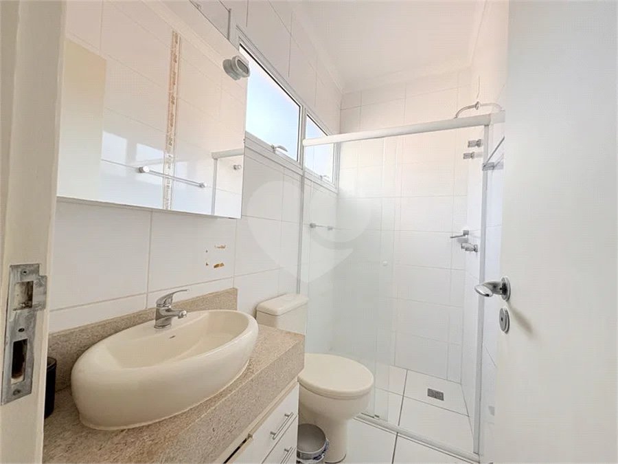 Casa à venda com 3 suítes em Parque Nova Suíça, Valinhos, SP