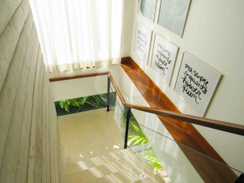 Casa à venda com 4 suítes no condomínio Bauhaus, São Paulo - SP