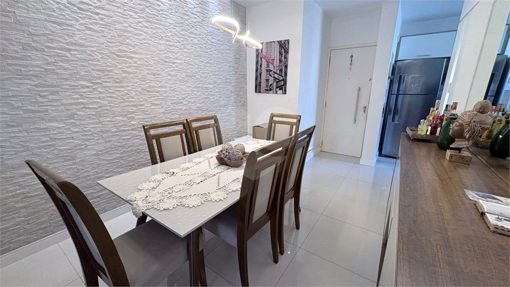 Apartamento à venda com 2 quartos, sendo 1 suíte,  em Vila Isabel, Rio de Janeiro, RJ