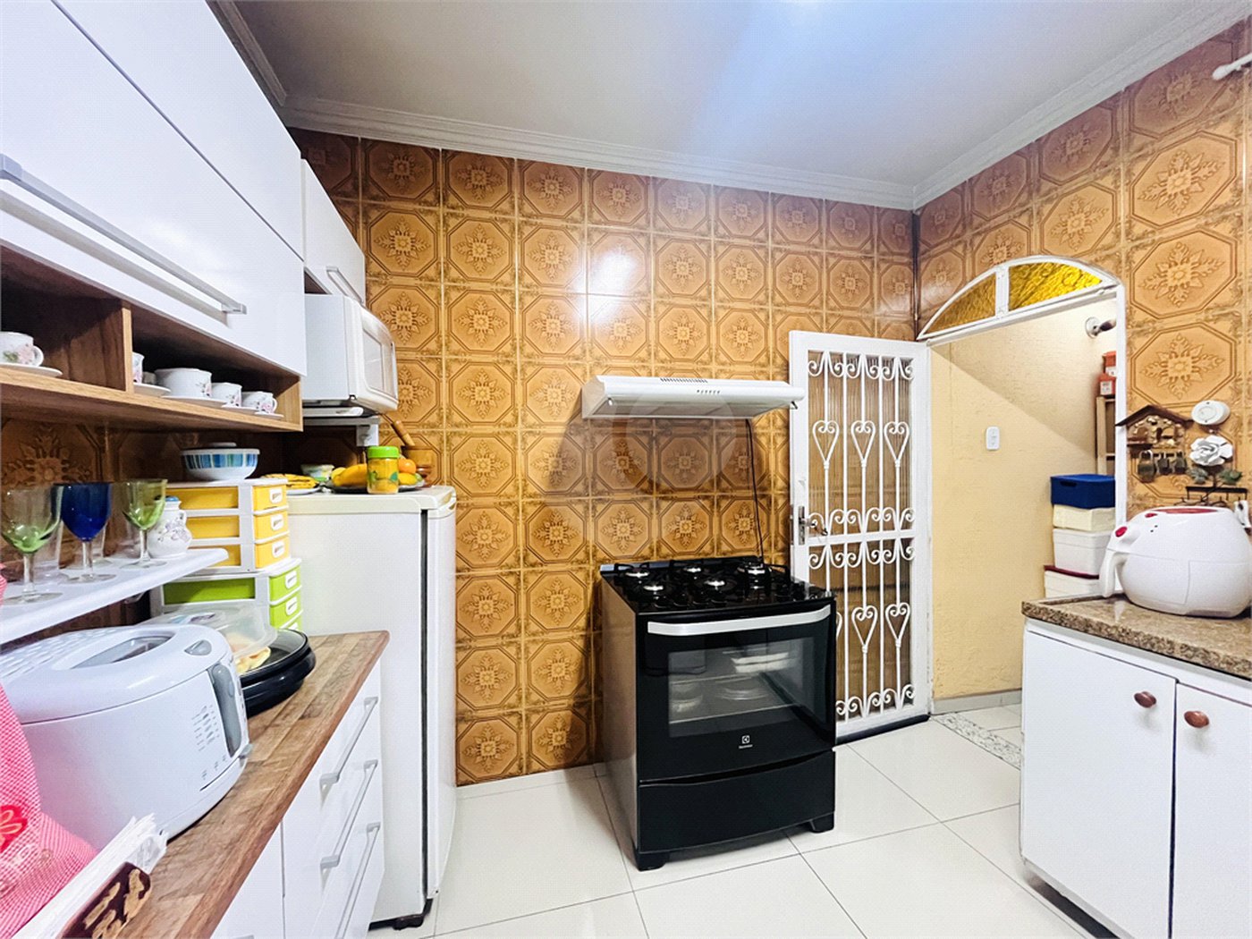 Casa à venda com 4 quartos, sendo 1 suíte, em Campo Grande, Rio de Janeiro, RJ