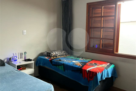 Casa à venda com 3 quartos, sendo 1 suíte, em Retiro das Fontes, Atibaia, SP