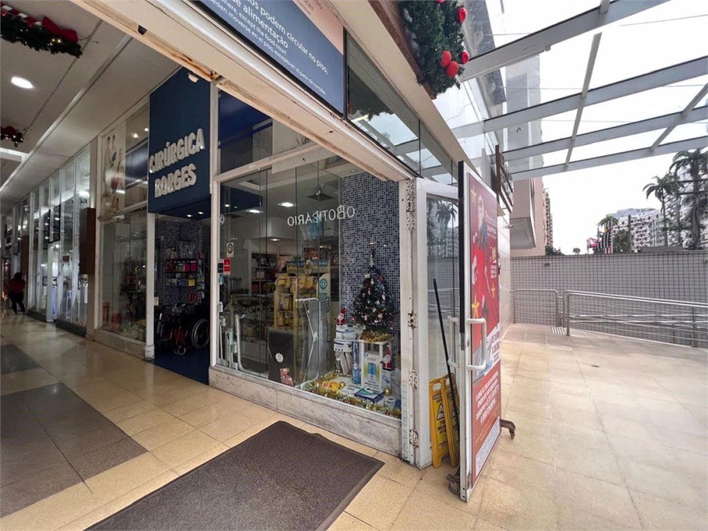 Loja Comercial para locação, Gonzaga, Santos - LO0022.