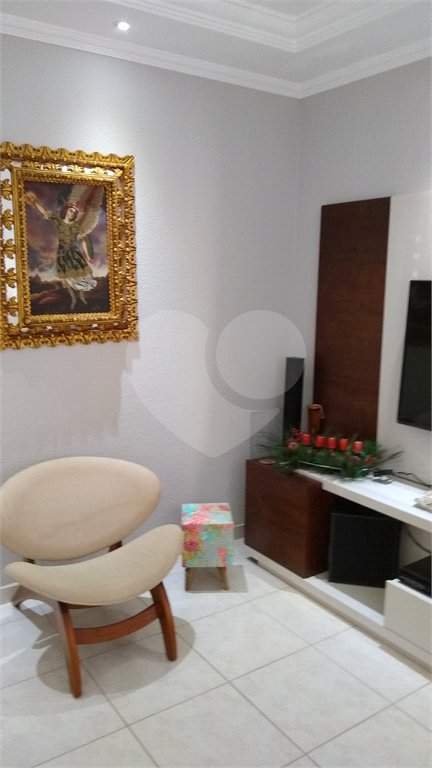 Sobrado à venda com 2 quartos, sendo 1 suíte,  em Jardim Regente, Indaiatuba, SP