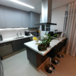 Casa à venda com 3 suítes no condomínio Ecovillagio, São Roque - SP