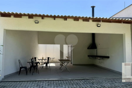 Casa à venda com 2 suítes no condomínio Villággio Álvaro Scalet, Salto - SP
