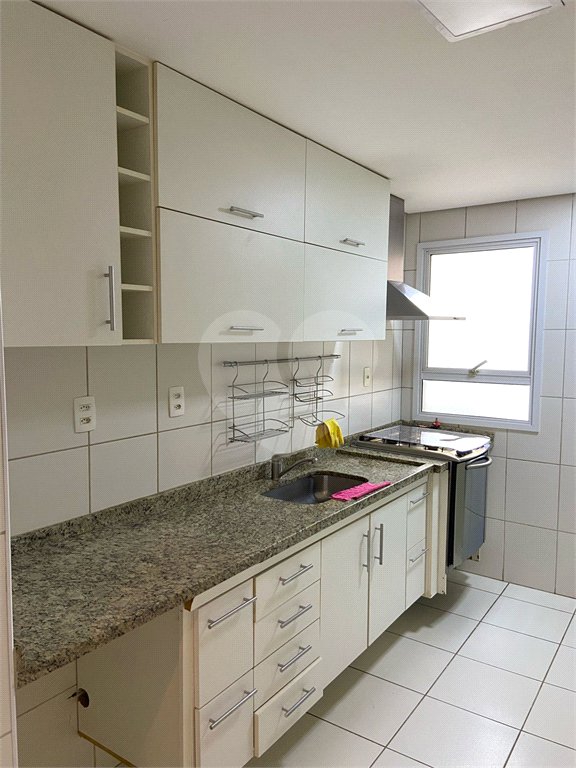 Apartamento à venda com 3 quartos, sendo 1 suíte, em Jardim Estoril, São José dos Campos, SP