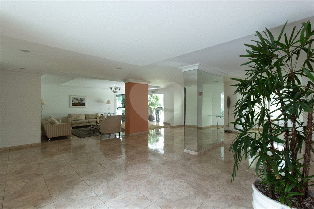 Apartamento a venda no Campo Belo, 192 M², 3 suites, 3 vagas, lazer e próximo ao metrô