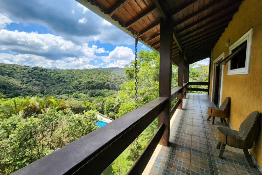 Casa à venda com 5 suítes no condomínio Suíça da Cantareira, Mairiporã - SP
