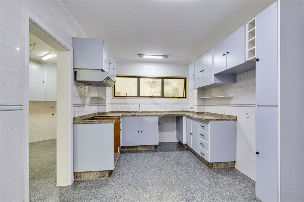Apartamento à venda com 3 suítes em Granja Julieta, São Paulo, SP