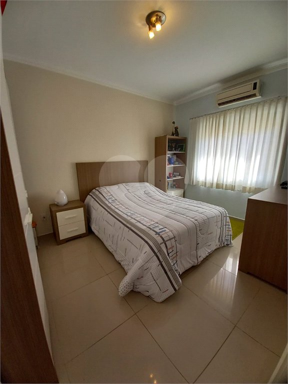 Casa à venda com 3 suítes no condomínio Alpes de Vinhedo, Vinhedo - SP