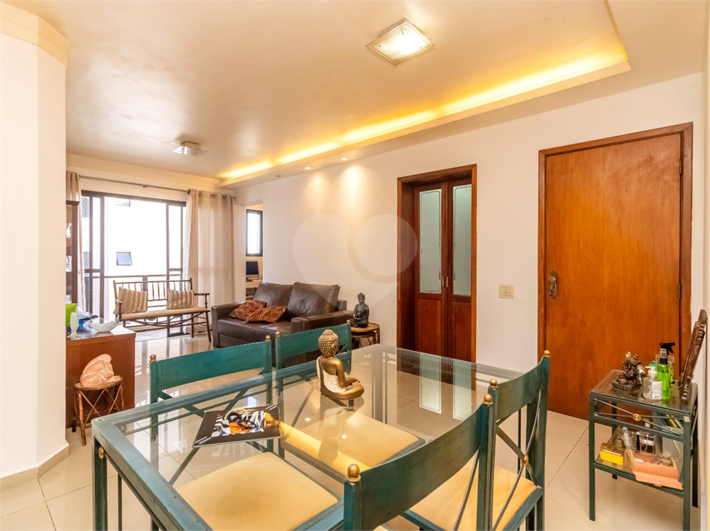 Apartamento à venda com 3 quartos, sendo 1 suíte, em Vila Mariana, São Paulo, SP