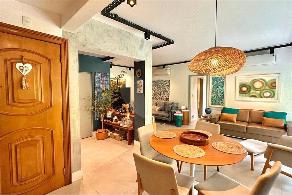 Apartamento à venda com 3 quartos, sendo 1 suíte, em Lagoa, Rio de Janeiro, RJ