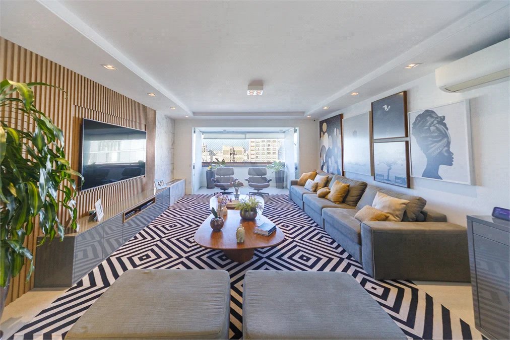Apartamento de 149,51m2, 3 dormitórios, 1 suíte, toalete social, living 2 ambientes, 2 vagas fixas e lazer completo em Higienópolis.