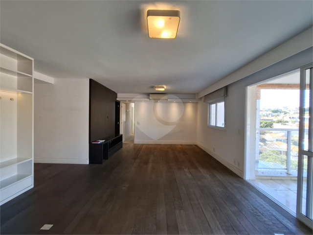 Apartamento à venda com 3 suítes em Lapa, São Paulo, SP