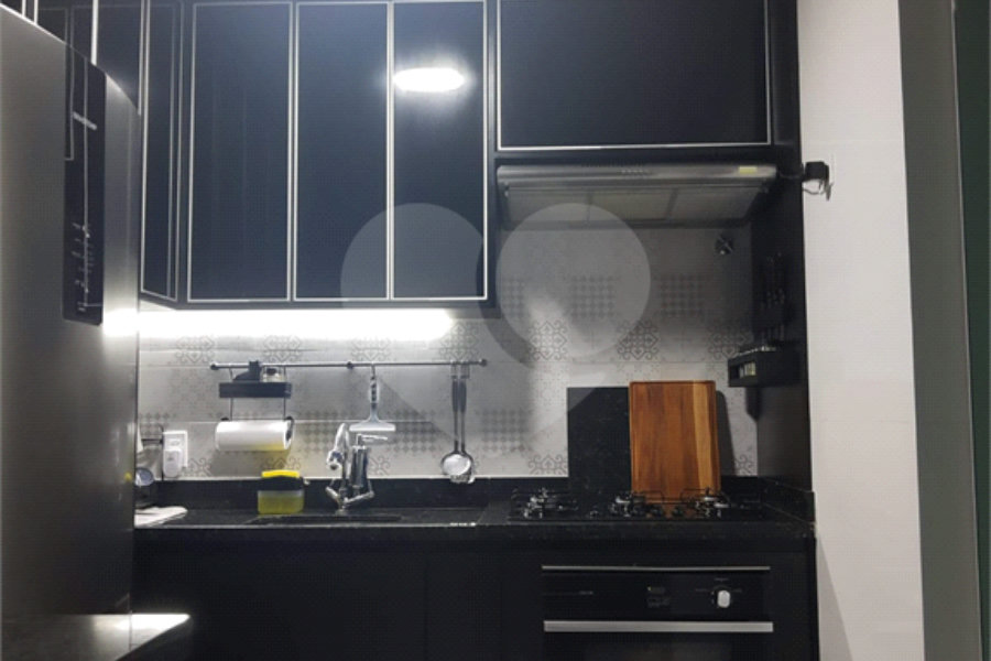 Casa à venda com 2 suítes no condomínio Residencial Poncet, São Paulo - SP