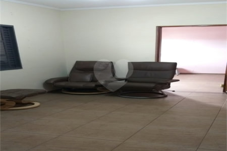 Sobrado à venda com 3 quartos em Chora Menino, São Paulo, SP
