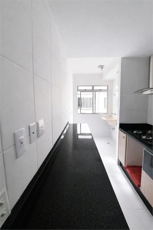 Apartamento à venda com 3 quartos em Jardim Caiapiá, Cotia, SP