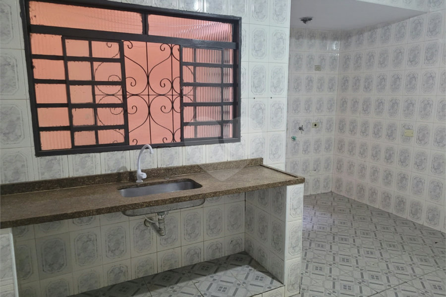 Casa à venda com 2 quartos no condomínio Travessa Salomão Régis Piza,17, São Paulo - SP