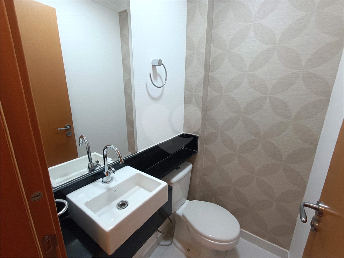 Apartamento à venda com 3 quartos, sendo 1 suíte, no Centro, São Roque, SP