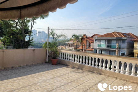 Sobrado à venda com 3 quartos, sendo 1 suíte, em Jardim Pinheiros, São Paulo, SP