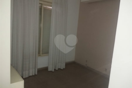 Apartamento à venda com 3 quartos, sendo 1 suíte, no Centro, Araraquara, SP