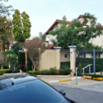 Casa à venda com 3 quartos, sendo 1 suíte,  no condomínio Villas de São Francisco I, São Paulo - SP