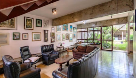 Casa à venda ou para alugar com 4 quartos, sendo 1 suíte,  em Vila Gumercindo, São Paulo, SP