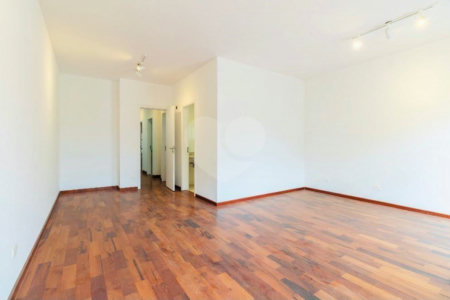 Casa à venda com 3 quartos, sendo 1 suíte,  no condomínio Reserva do Visconde, São Paulo - SP