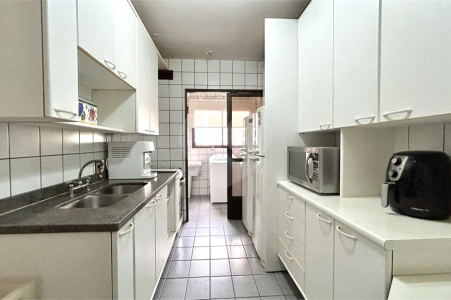 Apartamento à venda com 3 suítes em Morumbi, São Paulo, SP