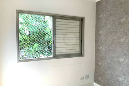 Apartamento à venda com 3 quartos, sendo 1 suíte,  em Bela Aliança, São Paulo, SP