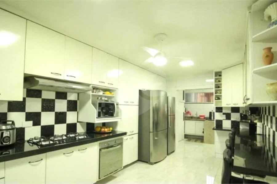 Sobrado à venda com 4 quartos, sendo 2 suítes, em Lauzane Paulista, São Paulo, SP