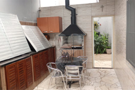Casa à venda com 3 quartos, sendo 2 suítes,  em Jardim Monte Azul, São Paulo, SP