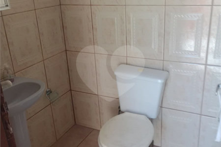 Casa à venda com 3 quartos, sendo 1 suíte,  no Centro, Mogi das Cruzes, SP