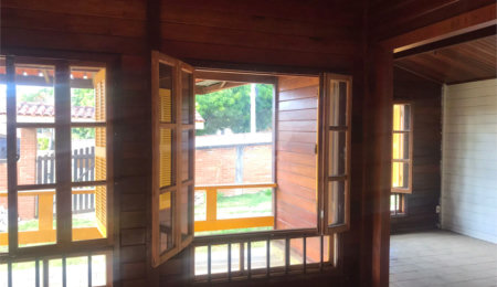 Casa à venda com 3 quartos, sendo 1 suíte,  no condomínio Zuleika Jabour, Salto - SP