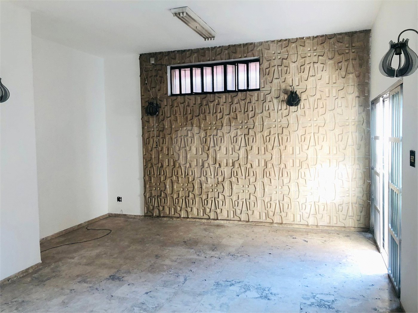 Casa à venda com 3 quartos, sendo 1 suíte,  no Centro, Mogi das Cruzes, SP