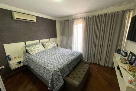 Sobrado à venda com 3 suítes em Vila Mariza Mazzei, São Paulo, SP